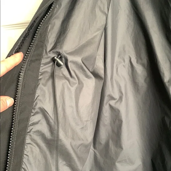 The North Face Black Ski & Snow Jacket - Picture 4 of 12